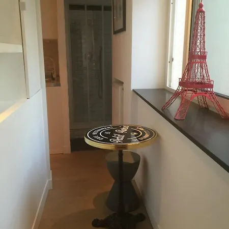 Little Luxurious Nest In Saint-germain Apartment *